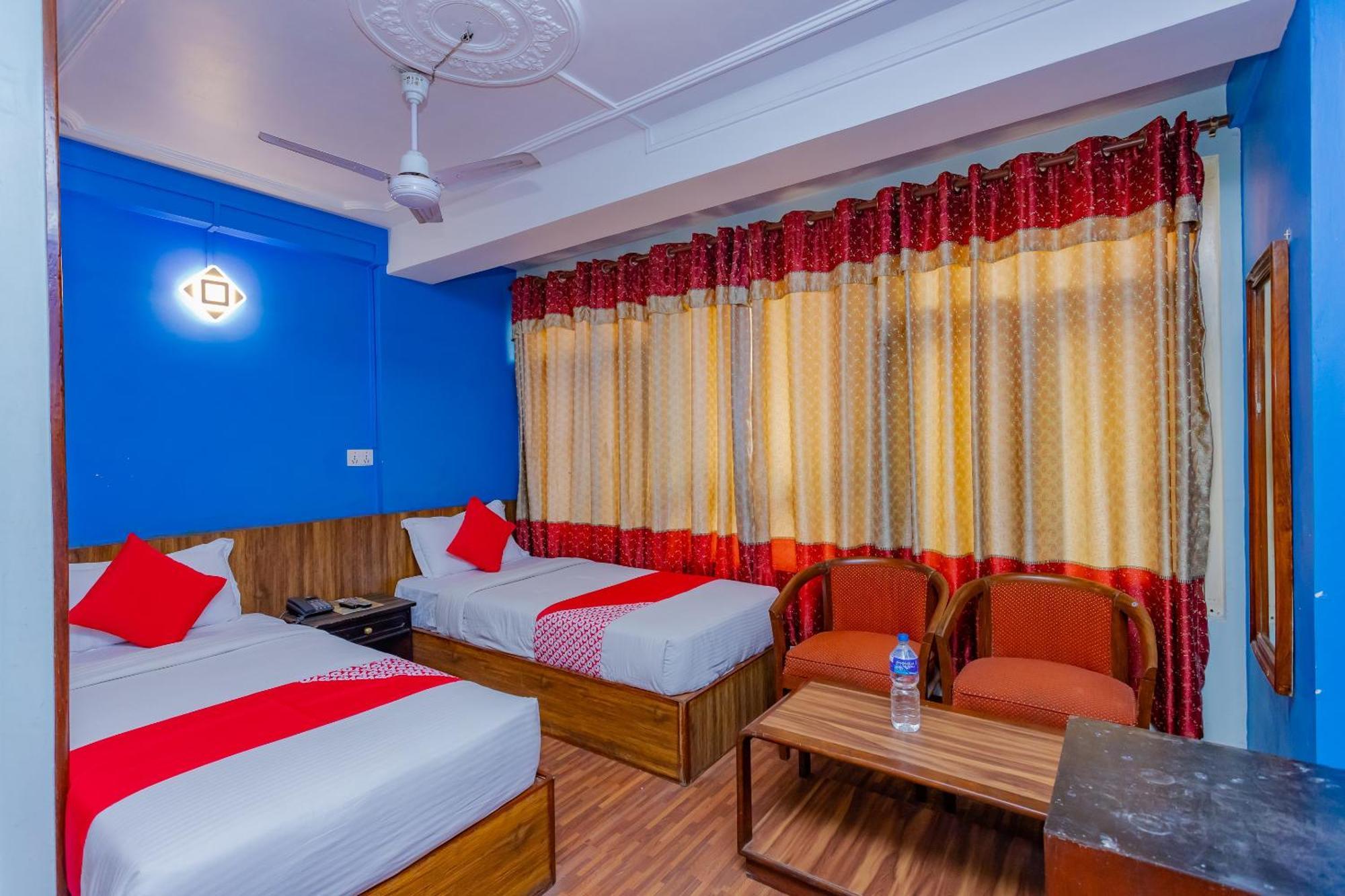 Oyo 795 Hotel Holiday Inn Katmandu Eksteriør billede